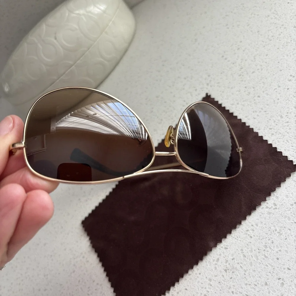 Coach Gold Aviator Sunglasses HC 7028 (L915) Jaclyn 9099/13 Clamshell Case